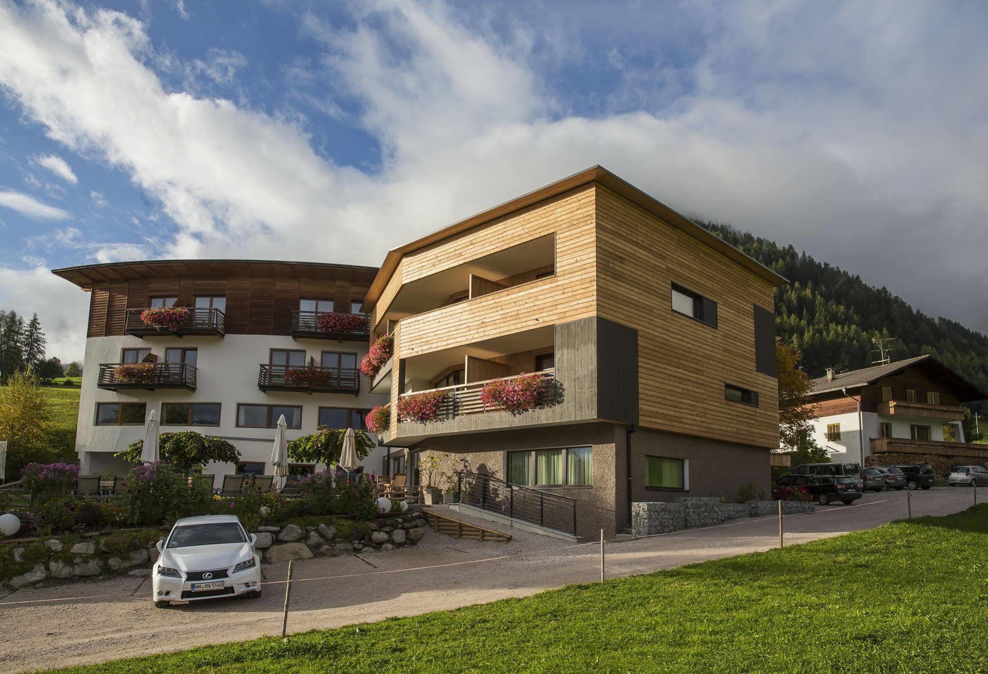 Hotel Dolomitenblick Terento Esterno foto