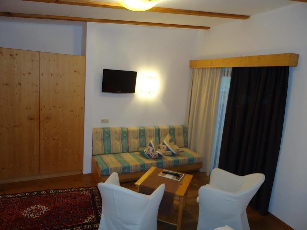 Hotel Dolomitenblick Terento Esterno foto